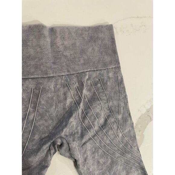 MTA Sports Set of 2 Seamless Moto Stretch Leggings Size Women's Medium Gray - Picture 4 of 10